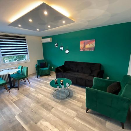 Apartman OMAR stan na dan besplatan parking Sarajevo Bagian luar foto
