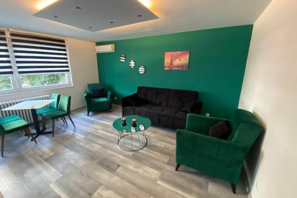 Apartman OMAR stan na dan besplatan parking Sarajevo Bagian luar foto
