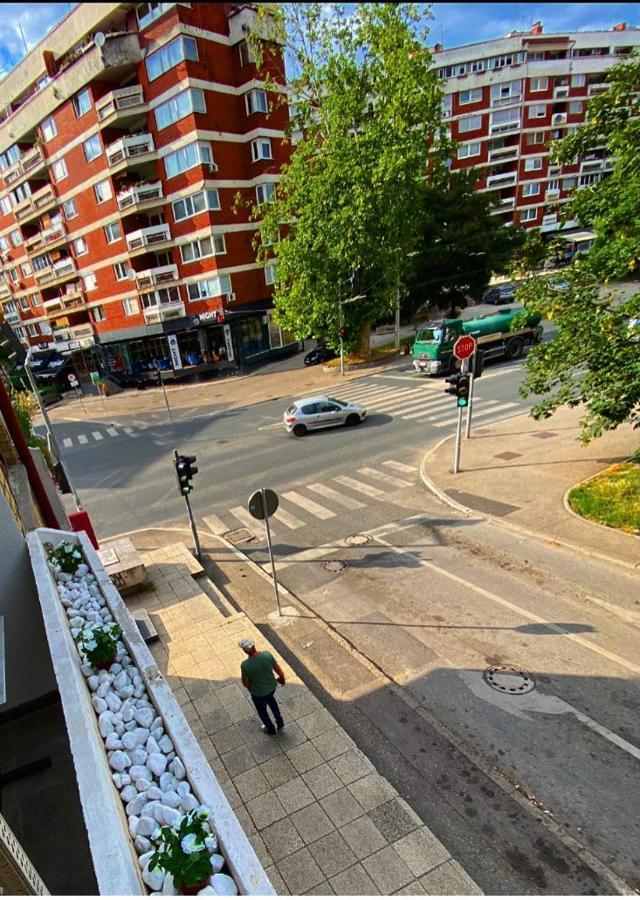 Apartman OMAR stan na dan besplatan parking Sarajevo Bagian luar foto